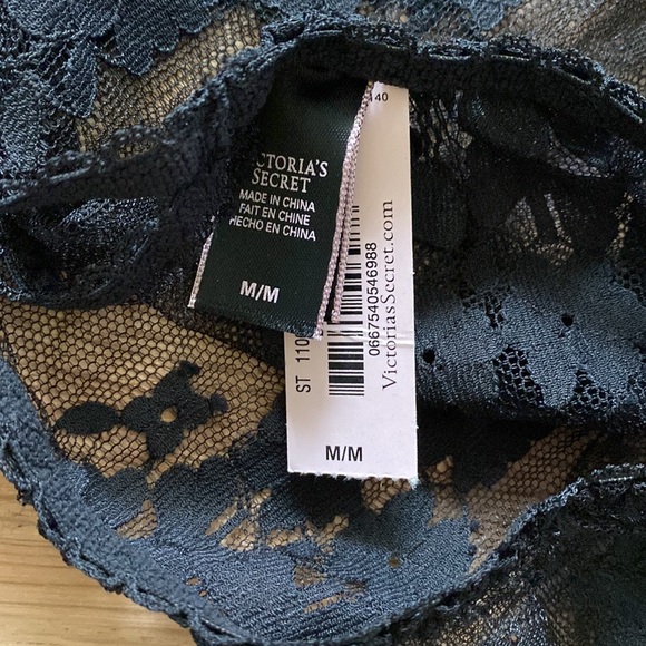 BNWT Victoria Secret Lace Bottom shorts - Picture 3 of 3